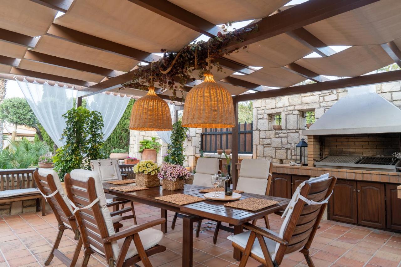 קרטרוס Green Acre Villa מראה חיצוני תמונה