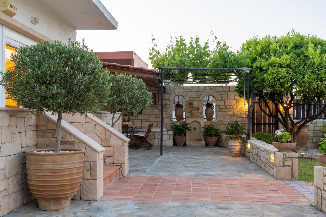 קרטרוס Green Acre Villa מראה חיצוני תמונה